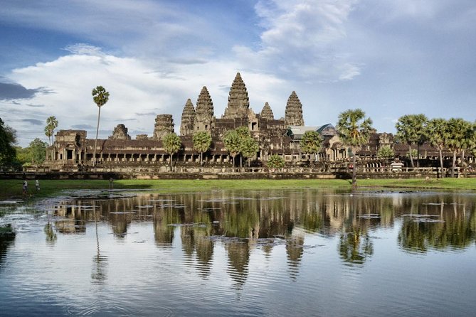 1-Day Amazing Angkor Wat Tour with Sunset & All Interesting Major Temples - Key points at a glance
