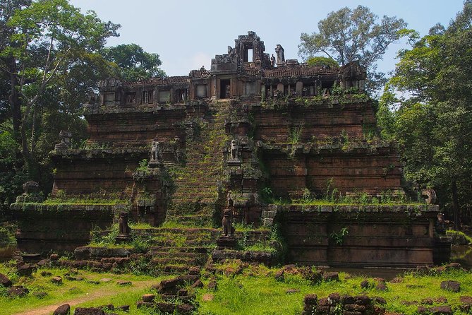 1-Day Angkor Wat Sunrise & All Interesting Temples Private Tour - Angkor Thom begins at Victory Gate