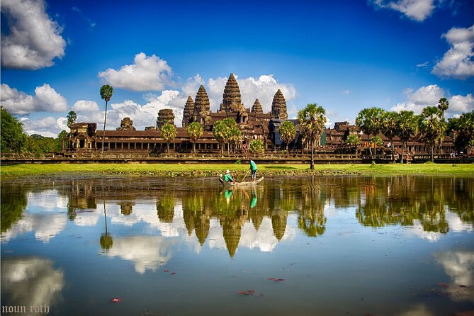 2-Day Angkor Wat With Small, Big Circuit and Banteay Srei Tour - Day one: Angkor Wat, jungle ruins, and Angkor Thom