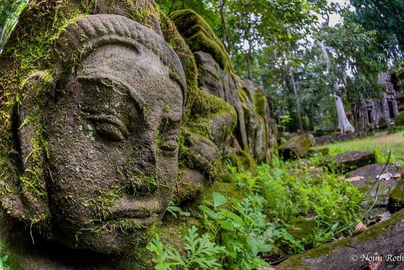 2-Day Angkor Wat With Small, Big Circuit & Banteay Srei Tour - Banteay Srei is the artistic highlight