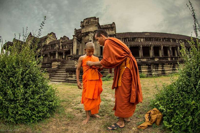 2-Day Angkor Wat With Small, Big Circuit & Banteay Srei Tour - A private guide can change the quality of the visit