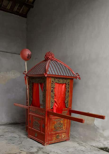 200-year-old Hakka Residence Tour +Ancient Buddhist temple - How the 2.5-hour schedule works for you