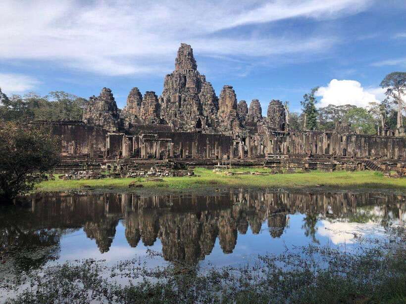 3-Day Exploring Angkor Wat & Siem Reap Highlights Tour. - Day 1: Angkor Wat before dawn