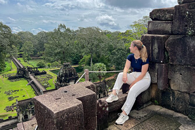 3-Days Discovery Of Angkor: Waterfalls,Floating Village and Banteay Srei temple - Guides, drivers, and the private-tour advantage