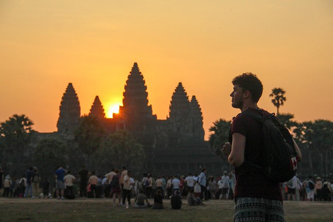 3-Days Discovery Of Angkor: Waterfalls,Floating Village and Banteay Srei temple - Day one: Angkor Thom, Bayon, and a long temple circuit