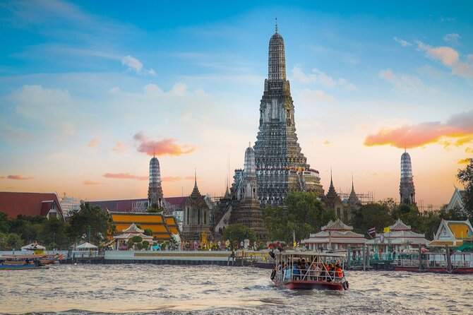 3-Hour Bangkok Walking Tour: Wat Pho and Wat Arun - Starting at Tha Tian Pier