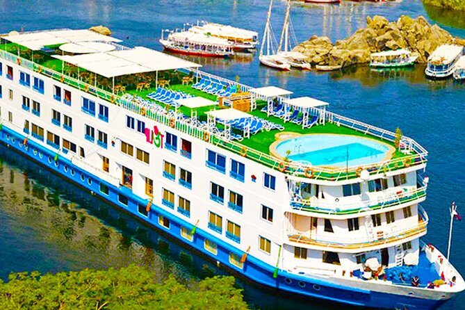 4 Days Nile Cruise; Aswan to Luxor Including Abu Simbel Temples - Day 2: The long road to Abu Simbel