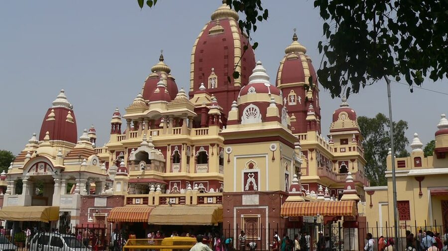 5-Hour Half-Day Delhi Temple Tour with Pick-Up & Drop-Off - ISKCON Temple focuses on Krishna devotion