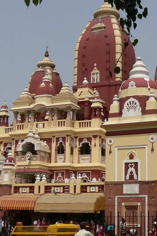 5-Hour Half-Day Delhi Temple Tour with Pick-Up & Drop-Off - Lotus Temple offers a pause in the schedule