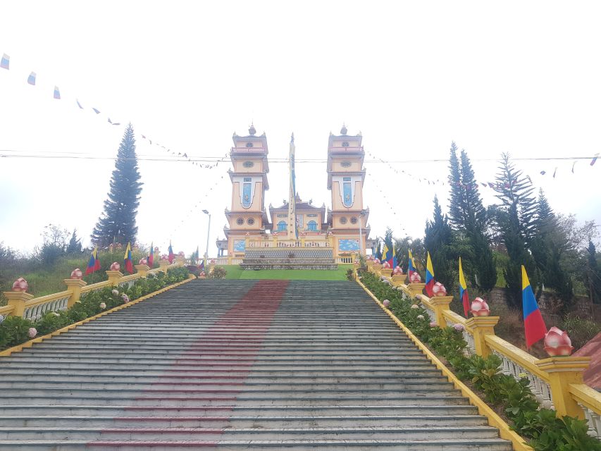 7-hour Datanla waterfall, Clay Tunnel and Holy See temple - Lam Vien Square and the end of the day