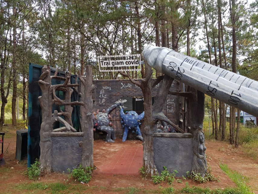 7-hour Datanla waterfall, Clay Tunnel and Holy See temple - What the guides add to the day