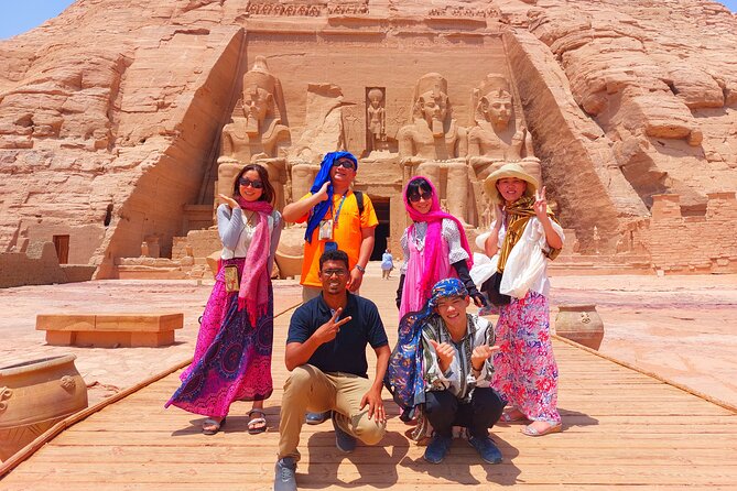 Abu Simbel Temples Private Day Tour by Luxury Car from Aswan - What the private luxury car adds