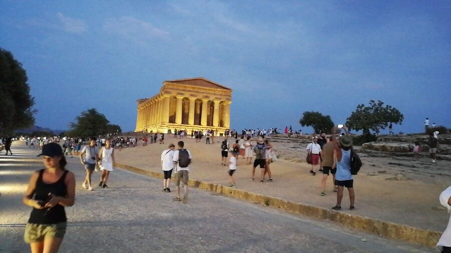 Agrigento: Skip-the-Line Valley of the Temples Night Tour - Why the Valley of the Temples works so well at night