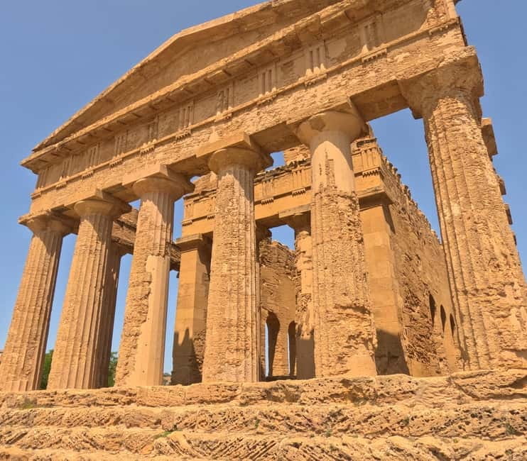 Agrigento: Valley of the Temples and Historical Center by E-Bike with Lunch Included - Private access to Vulcan and Aesculapius