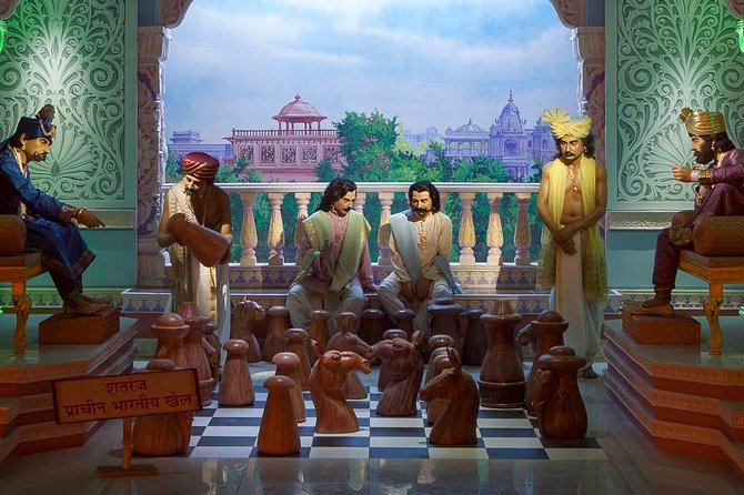 Akshardham Light & Fountain Show with Pick-up & Drop-off - Exploring the temple complex with a guide