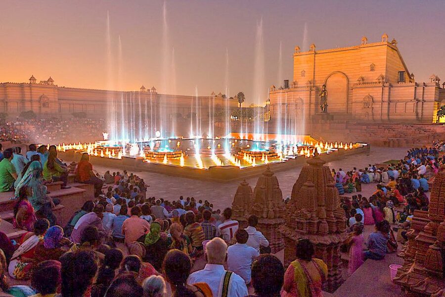 Akshardham Light & Fountain Show with Pick-up & Drop-off - Who will enjoy this experience most