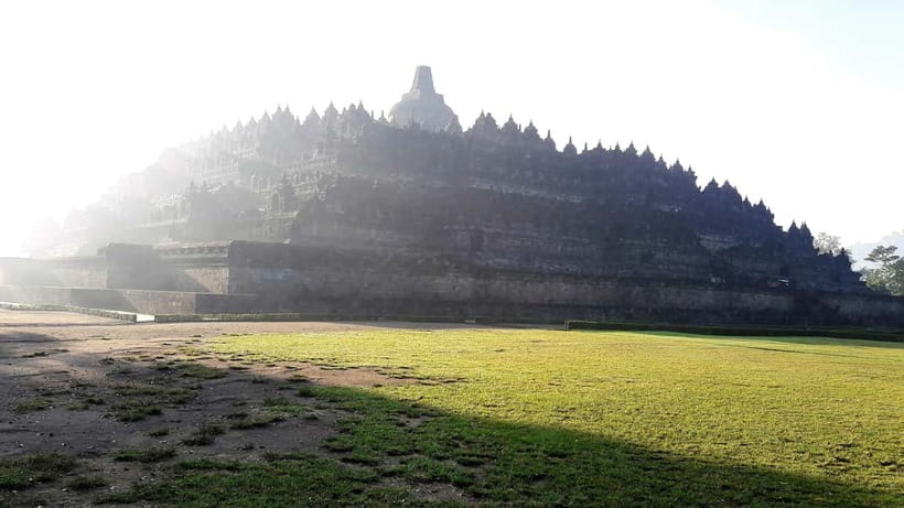 All-inclusive Borobudur Temple Tour with Sunrise Option - Choosing the sunrise option