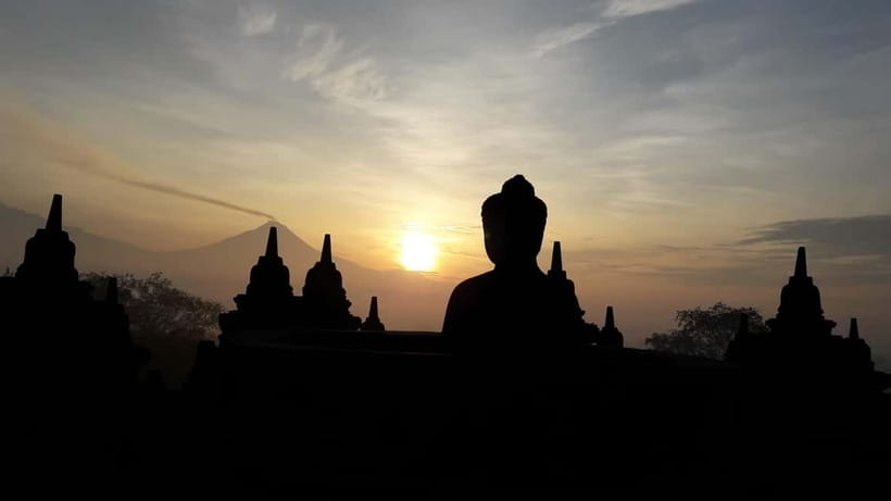 All-inclusive Borobudur Temple Tour with Sunrise Option - Adding Prambanan for a longer temple day