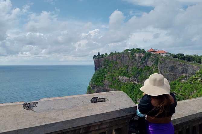 All Inclusive Kecak Dance and Uluwatu Temple Admission Ticket - How good is the guide service?