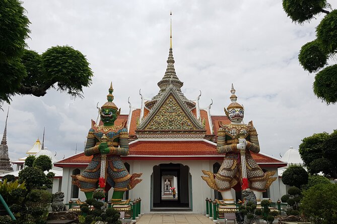 Amazing Bangkok City and Temple Tour with Local Guide - Wat Traimit and the solid-gold Buddha