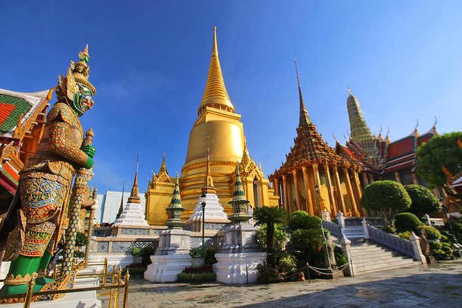 Amazing Bangkok Tour with Grand Palace, Emerald Buddha & Wat Arun - Why a private guide can be worth the extra cost
