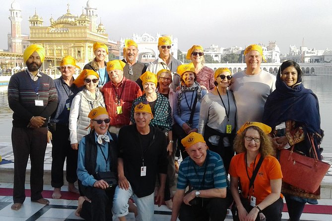 Amritsar 1 Day Guided Tour-Golden Temple, Jalliawala Bagh, Wagah - Key points at a glance