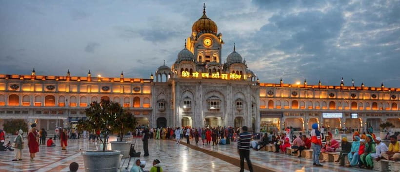 Amritsar: Golden Temple and Jallianwala Bagh Guided Tour - Starting at Jallianwala Bagh