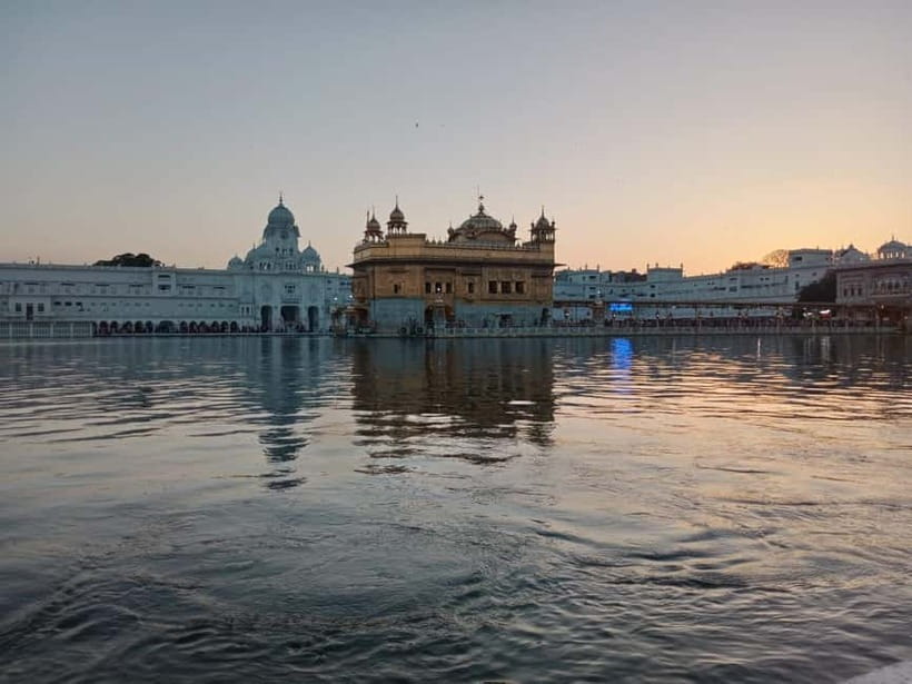 Amritsar: Golden Temple, Jallianwala Bagh, Wagah Border Tour - Entering the Golden Temple with the right preparation