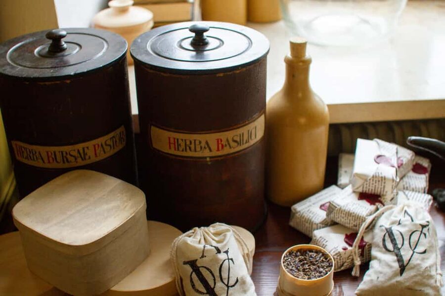 Andechs Abbey: Discover the medical history of the monastery - Finding the Old Pharmacy above the hill