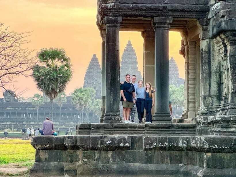 Angkor Wat 1 Day with Sunrise Combined tour with (Tuk Tuk) - What the tuk tuk format does well