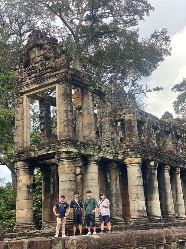 Angkor Wat 2-Day complex Sun rise & Sun set with Guided Tour - FAQ