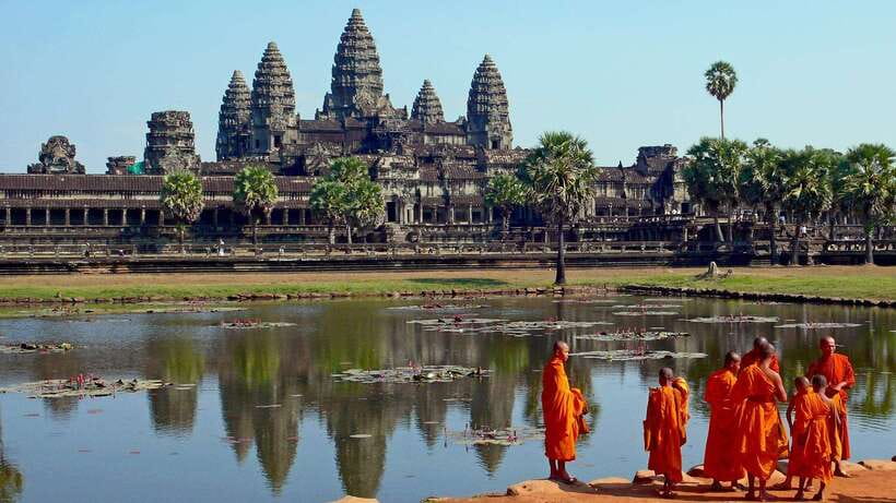 Angkor Wat: 2-Day Sunrise and Floating Village Tour - The Elephant and Leper King terraces add detail after lunch