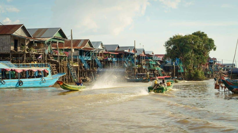 Angkor Wat: 2-Day Sunrise and Floating Village Tour - Floating houses, fishing, and the mangrove option