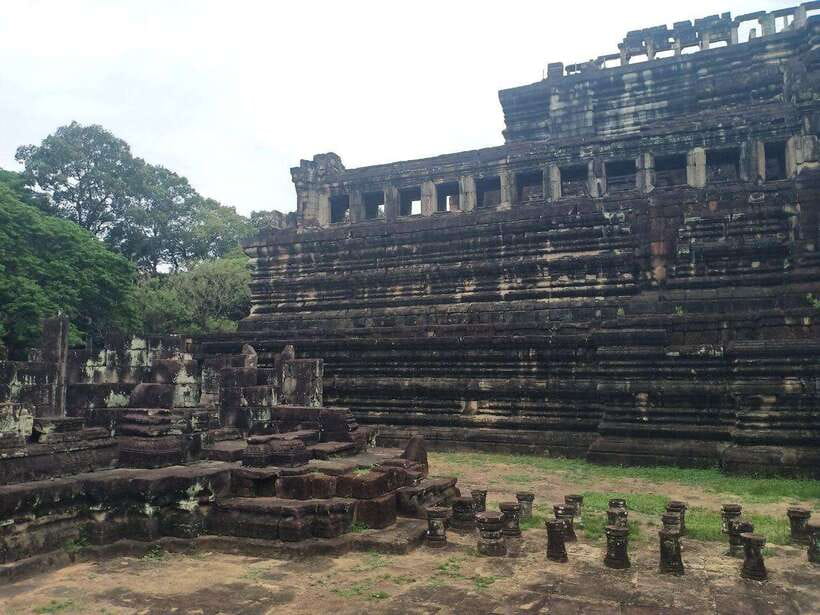Angkor Wat, Angkor Thom, and Ta Prohm Day Trip with Sunset - Angkor Wat: save time for the world-famous centerpiece