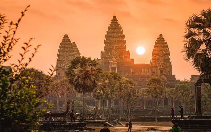 Angkor Wat: Full-Day Guided Sunset Tour - Angkor Wat: begin with the great statement