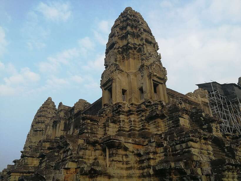 Angkor Wat Full-Day Private Tour with Sunrise - Ta Prohm and the Tomb Raider Effect