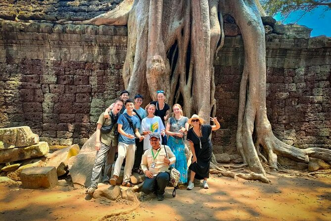 Angkor Wat full Day 'Small Group with sunset & Tour Guide - Guides, group size, and the human side of the day