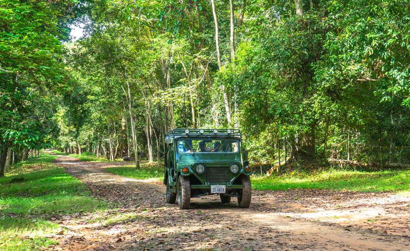 Angkor Wat: Guided Jeep Tour Inclusive lunch at local house - Key points to know before booking