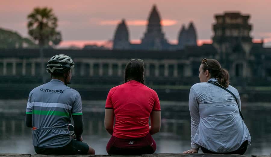 Angkor Wat: Guided Sunrise Bike Tour w/ Breakfast and Lunch - Why cycling changes your Angkor day