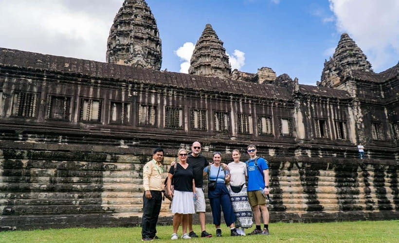 Angkor Wat: Guided Vespa Tour / Tuk Tuk or Car - Who should book this tour