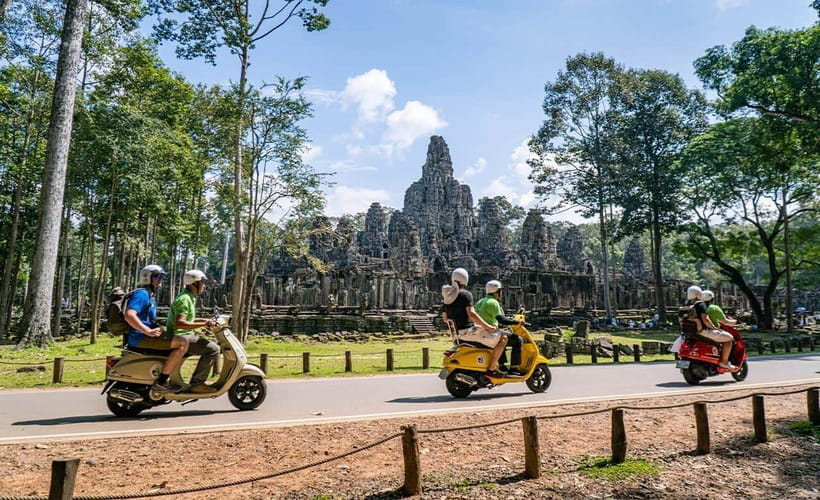 Angkor Wat: Guided Vespa Tour / Tuk Tuk or Car - Starting from Siem Reap at 8 a.m.