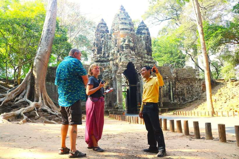 Angkor Wat: Highlights and Sunrise Guided Tour - Should you book it?