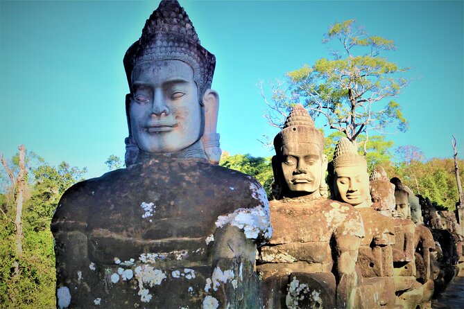 Angkor Wat Highlights and Sunrise Guided Tour from Siem Reap - The guides are the heart of the experience