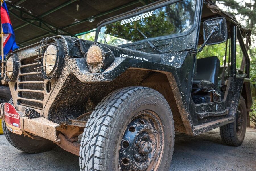 Angkor Wat in a vintage Jeep with driver - jeep rental - Angkor Wat: start with Cambodia’s great monument