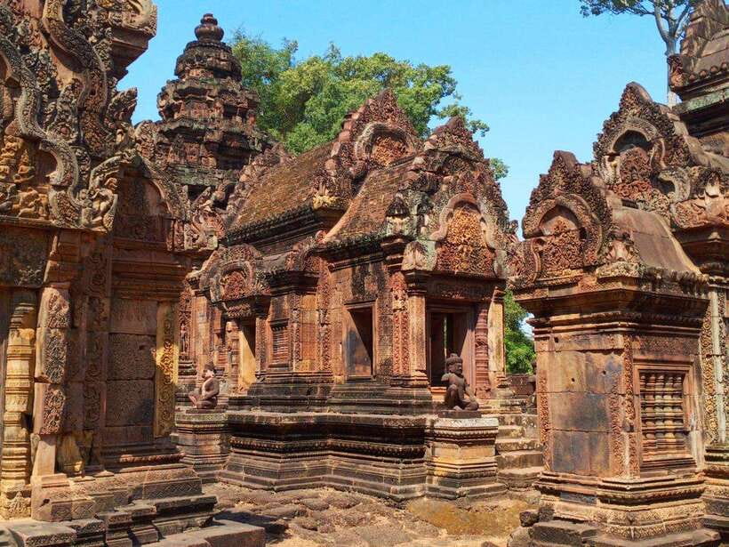 Angkor Wat, Small Circuit Private Tour with Banteay Srei - Starting in Siem Reap with a private vehicle