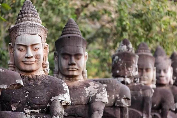 Angkor Wat Small-Group Exploration with Expert Guide - Angkor Wat gives you the grand opening
