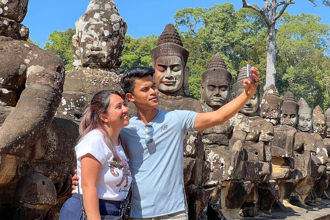 Angkor Wat Small Group Tour and Sunset with Lunch Included - Angkor Wat in the afternoon