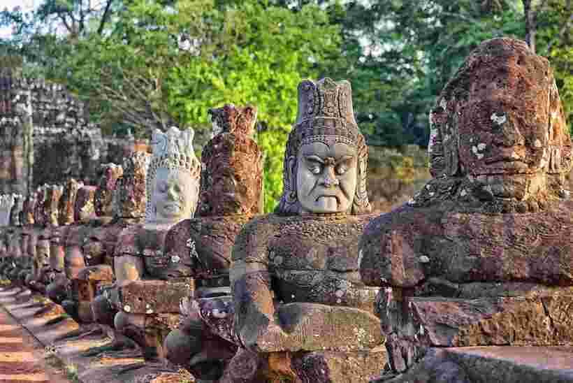 Angkor Wat: Small-Group Tour with Balloon Ride and Lunch - What to wear and what to leave behind