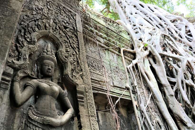 Angkor Wat: Sunrise 2.5 Days Temples & Tonle Sap-Small Group - Angkor Thom and Bayon’s stone faces