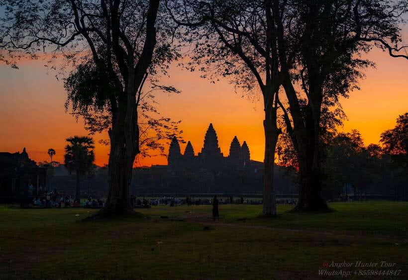 Angkor Wat: Sunrise 2.5 Days with Tonle Sap Lake Tour - Day two, sunrise at Angkor Wat